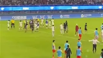 足球从阿贾克斯开启神坛